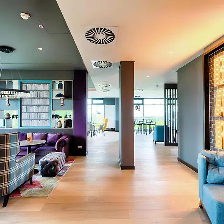Premier Inn Berlin Airport-3